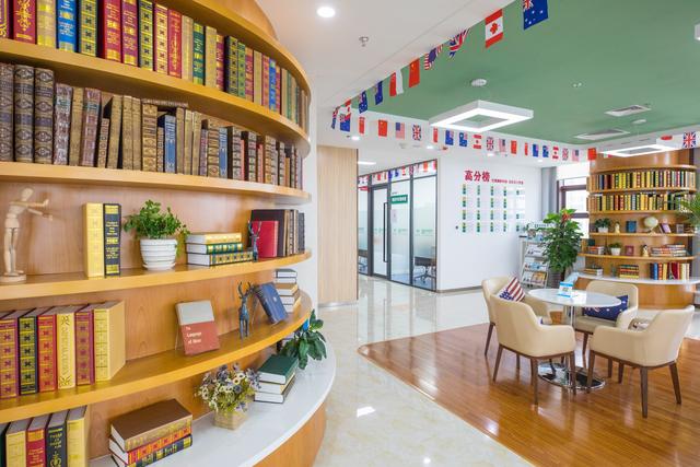 九月中發教育大廈恢弘起航，開啟教育綜合體新篇章